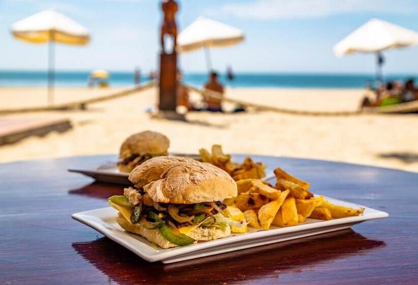 Hotel Del Wawa Beach Front