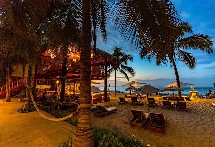 Hotel Del Wawa Beach Front