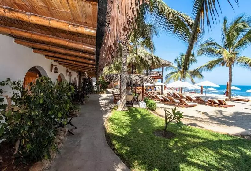 هتل Del Wawa Beach Front