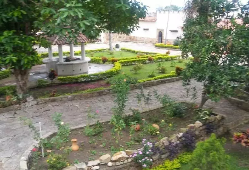 Hotelli El Castillo Chinauta