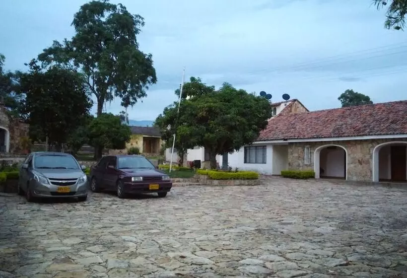 Hotelli El Castillo Chinauta