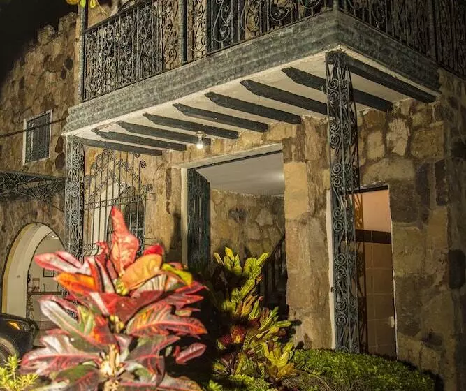 Hotelli El Castillo Chinauta