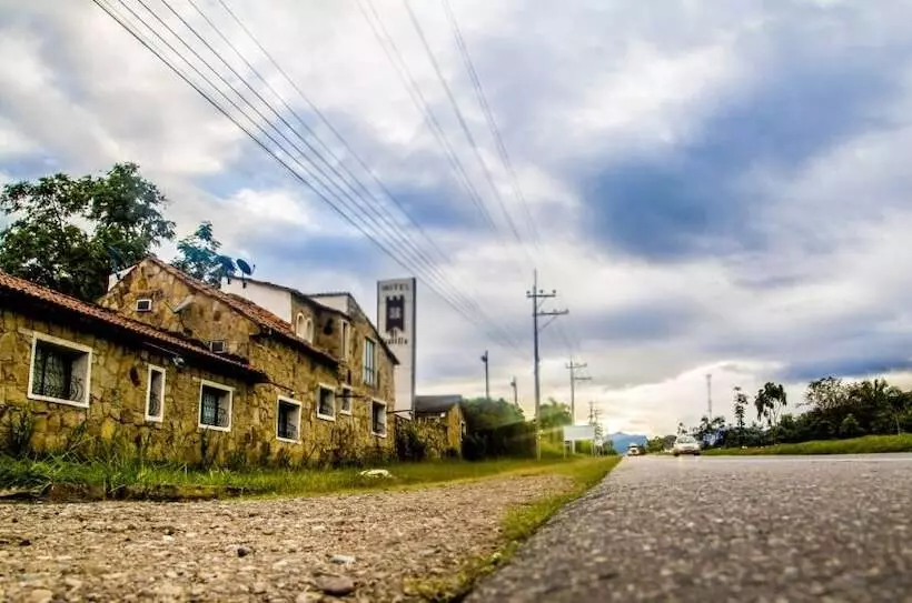 Hotelli El Castillo Chinauta