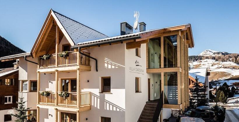 هتل Garni Apartments Villa Gardena