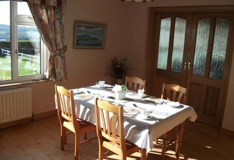 Отель Hillcrest B&b