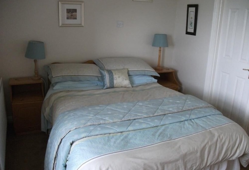 Отель Hillcrest B&b