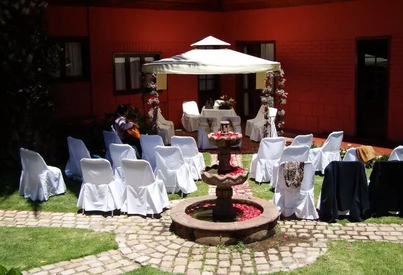 Hotelli Posada Del Parque Lodge