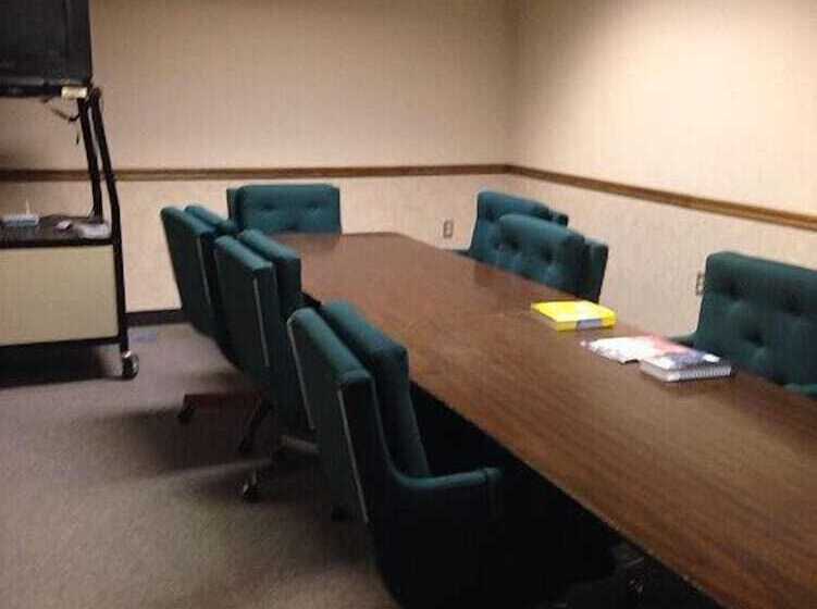 בית מלון כפרי Ufs Lodge