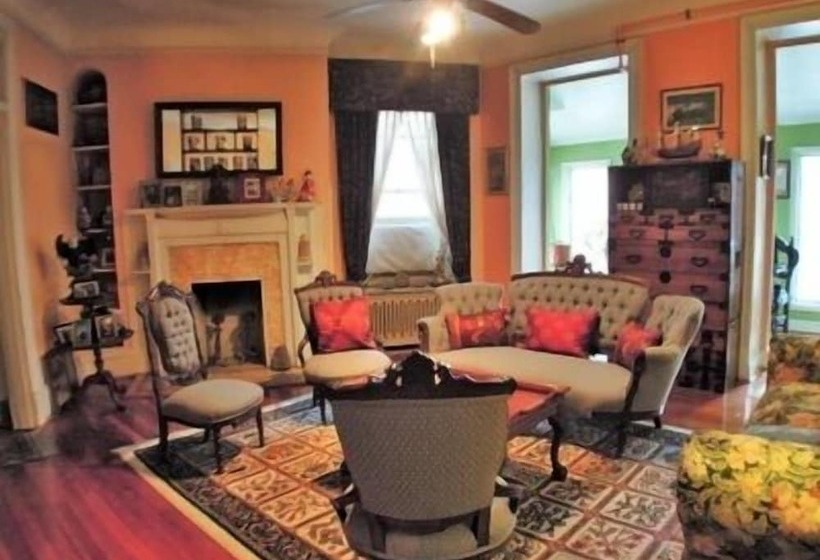 هتل Wilson House Bed & Breakfast