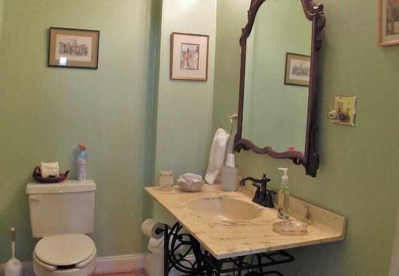 هتل Wilson House Bed & Breakfast