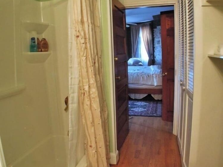 هتل Wilson House Bed & Breakfast