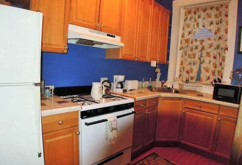 هتل Wilson House Bed & Breakfast