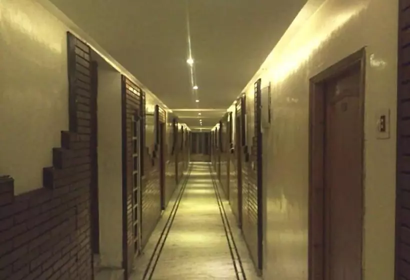 Hotelli Goroomgo Bombay Palace Mall Road Dalhousie