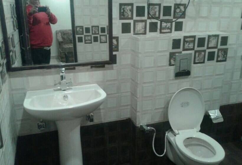 בית מלון כפרי Goroomgo Bombay Palace Mall Road Dalhousie