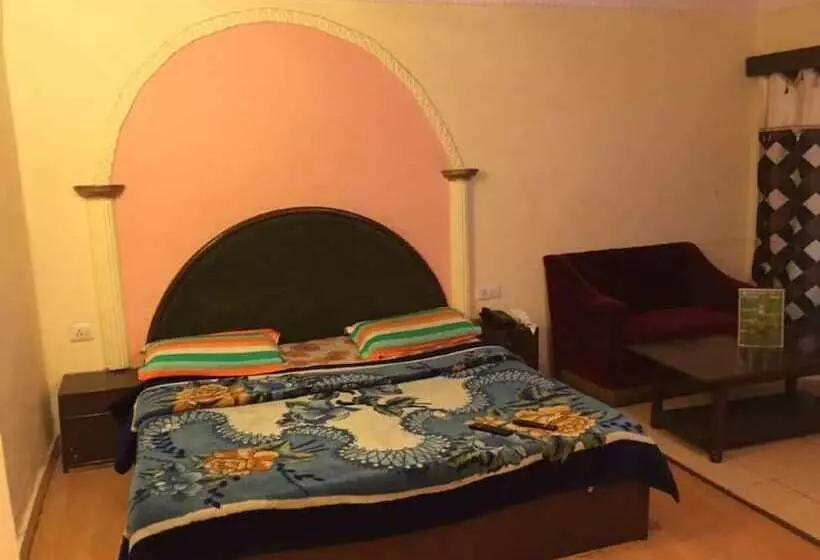 Hotelli Goroomgo Bombay Palace Mall Road Dalhousie