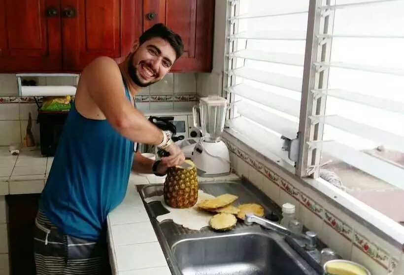 هتل El Callejon Guest House