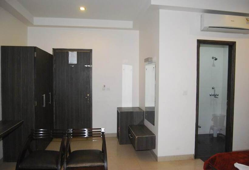 ホテル Goroomgo Heera Celebration Mathura