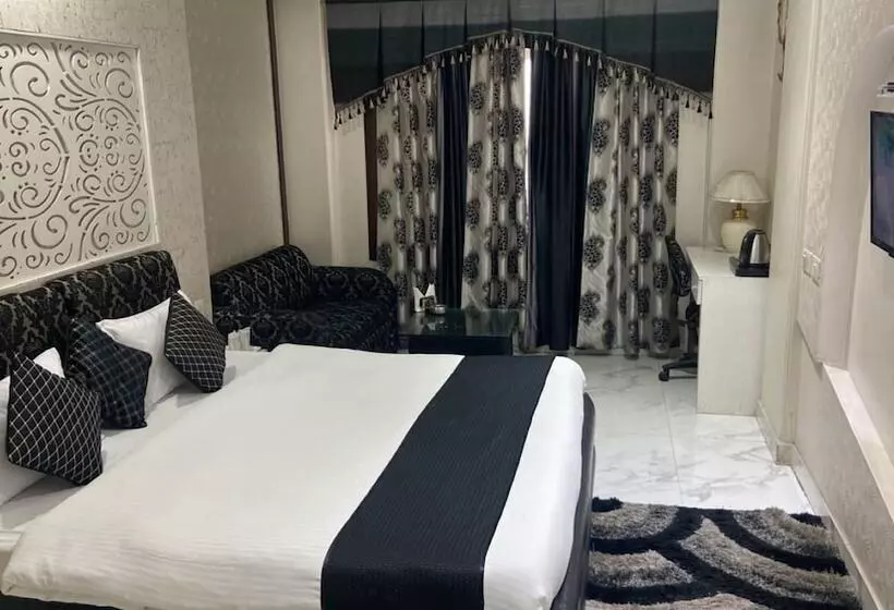 Hotelli Grand Sai   Moradabad, Uttar Pradesh