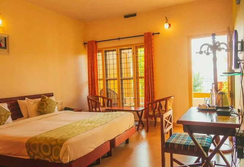 ホテル Karapuzha Village Resort