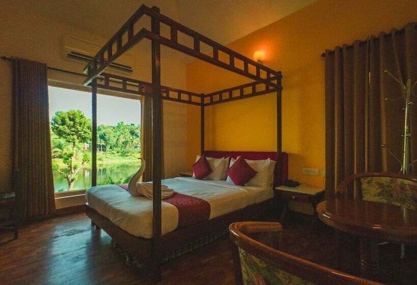 酒店 Karapuzha Village Resort