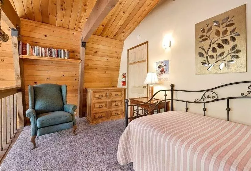 Hotelli Three Bears Cabin #1574
