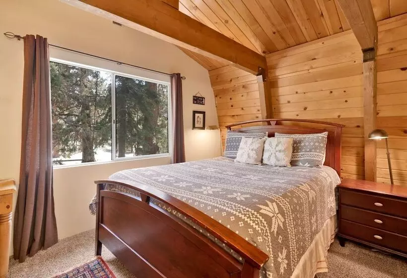 Hotelli Three Bears Cabin #1574