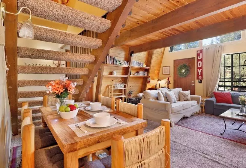 Hotelli Three Bears Cabin #1574