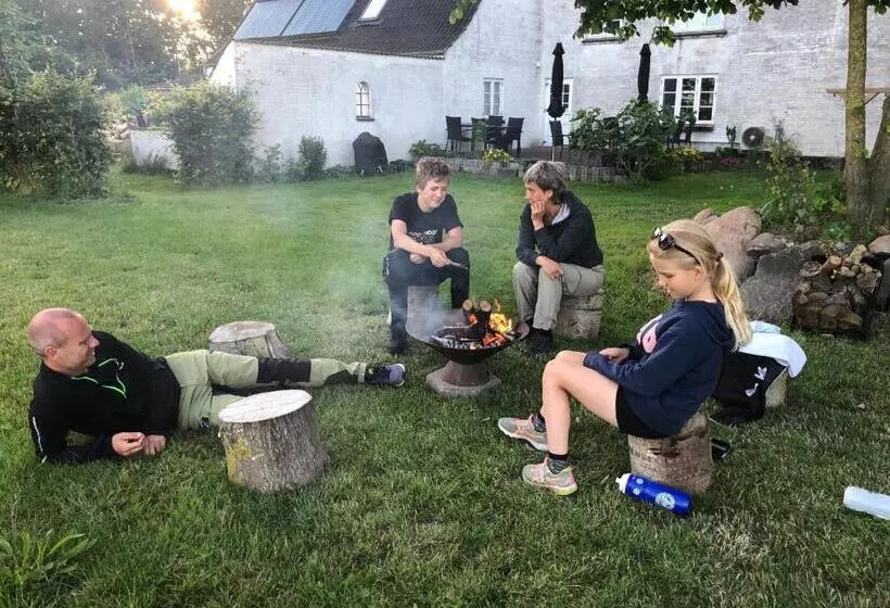 ホテル Holmegaarden B & B K