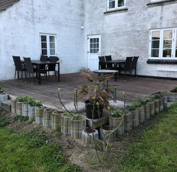 Hotel Holmegaarden B & B K