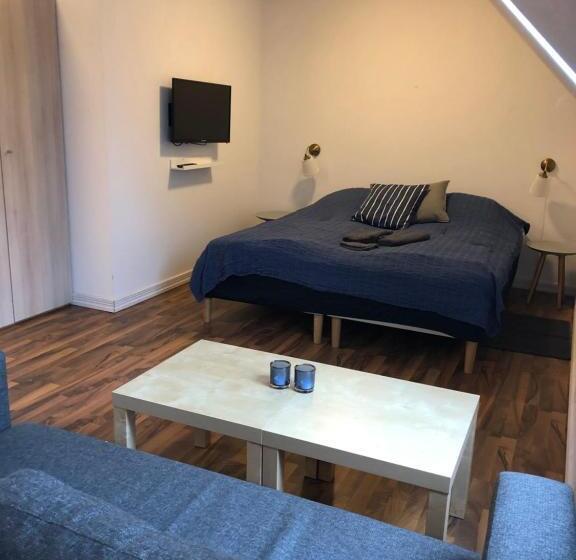 Hotel Holmegaarden B & B K