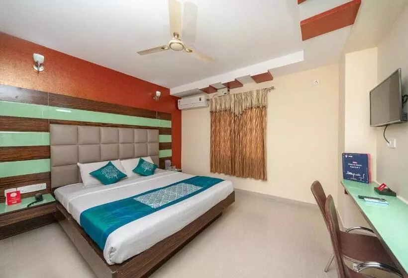 ホテル Collection O Seven Hills Inn