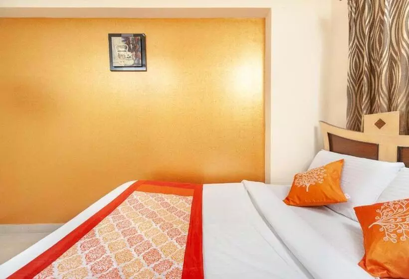 ホテル Collection O Seven Hills Inn