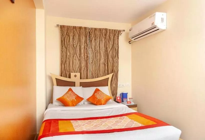 ホテル Collection O Seven Hills Inn