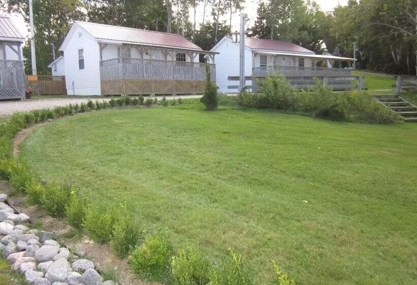 ホテル Skyline Cabins