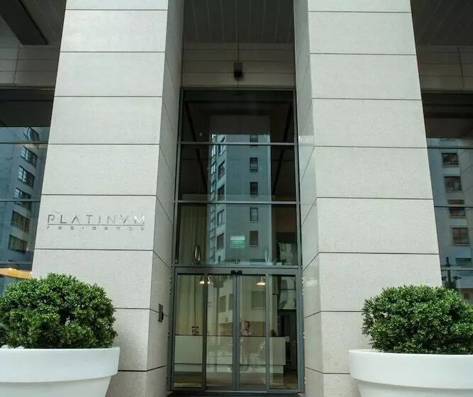 ホテル City Centre Platinum Towers Apartment
