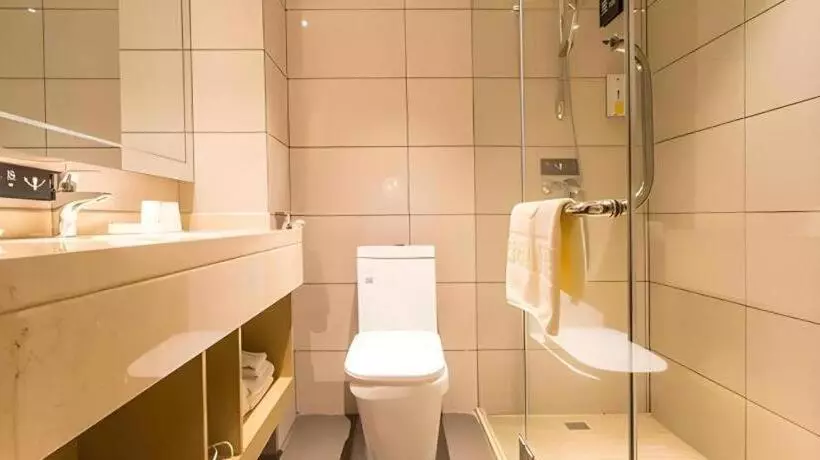 Hotelli City Comfort Inn Liuzhou Rongshui Fengsha