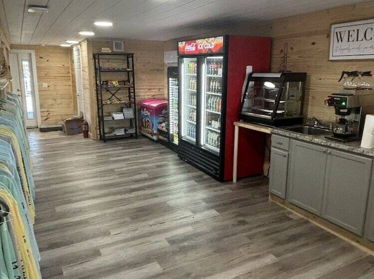 Good Times Motel And Marina