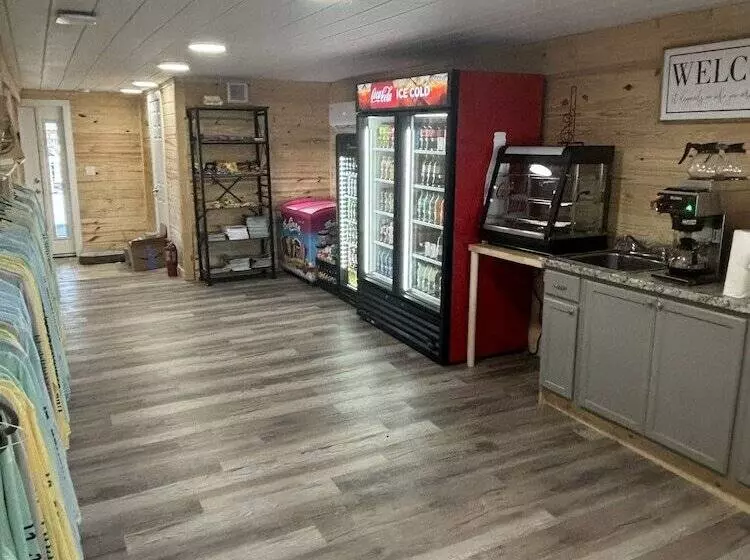 Good Times Motel And Marina