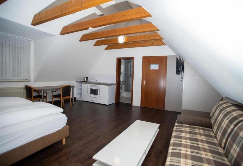 Hotel Am Schillerplatz