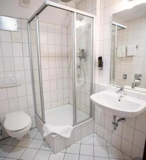 Hotelli Am Schillerplatz