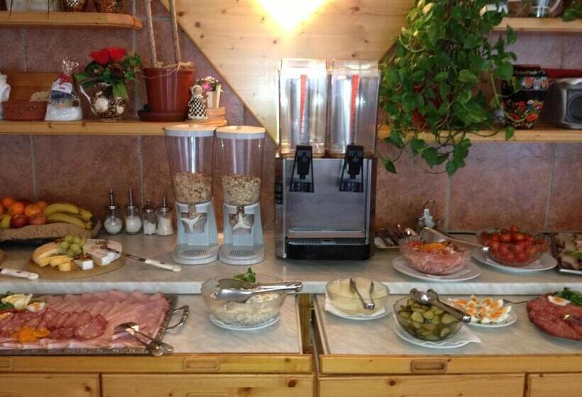 Отель Gasthof Und Pension Haunschmid