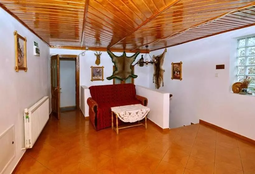 Hotelli Pensiunea Maria