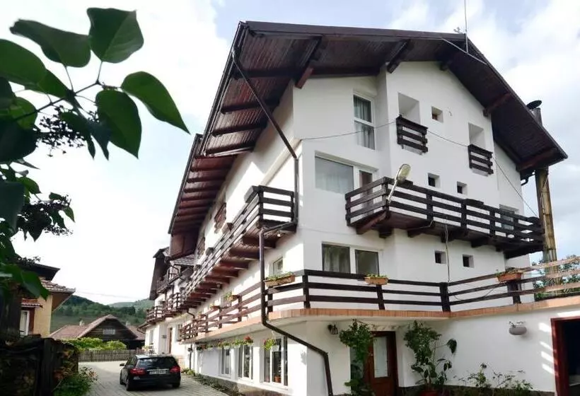 Hotelli Pensiunea Maria