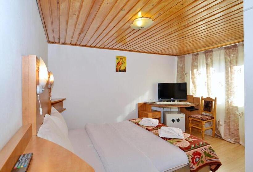 هتل Pensiunea Maria