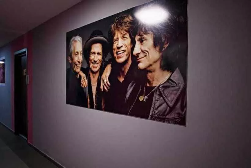 هاستل Rock Hotel First Line