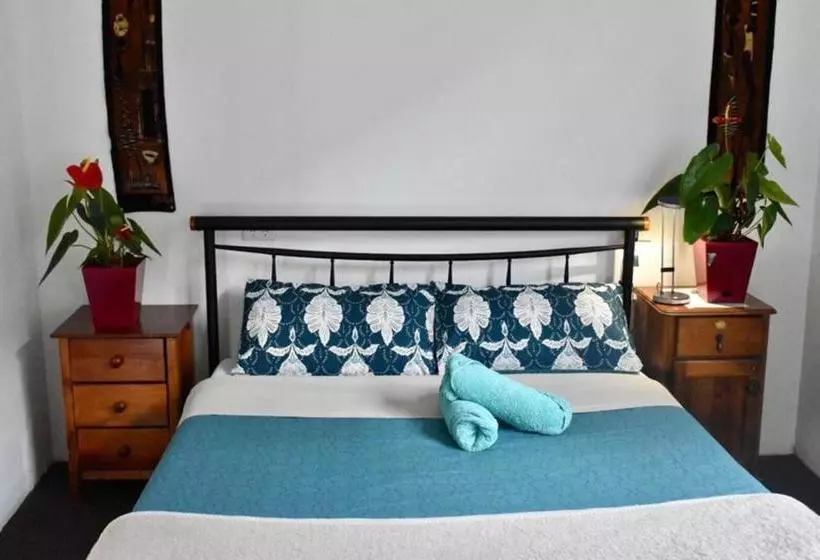 Hobart's Accommodation & Hostel