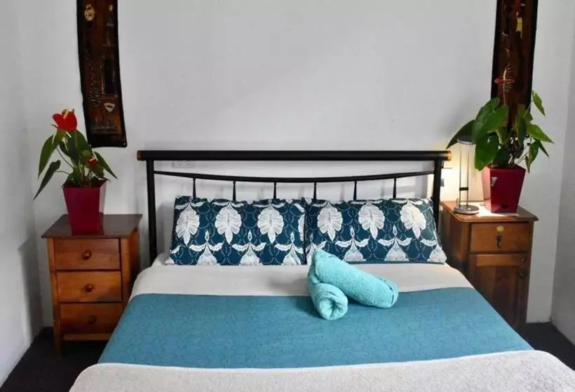 Hobart's Accommodation & Hostel