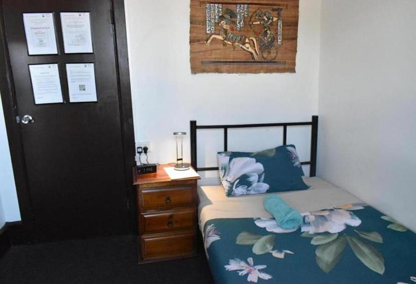 Hobart's Accommodation & Hostel