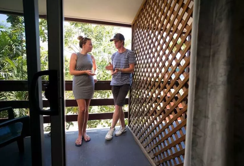 בית מלון כפרי The Hostel, Airlie Beach