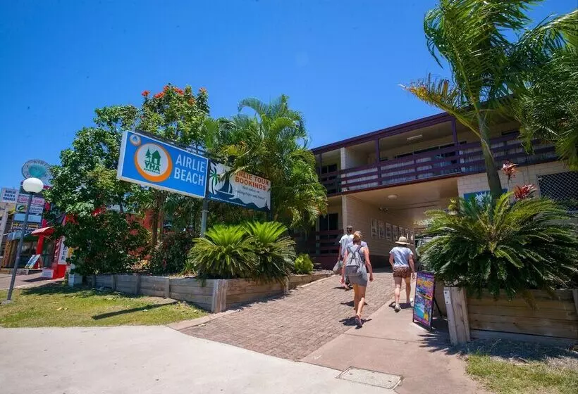 בית מלון כפרי The Hostel, Airlie Beach